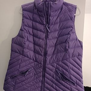 TALBOTS PURPLE PUFFER VEST SZ L GORGEOUS
